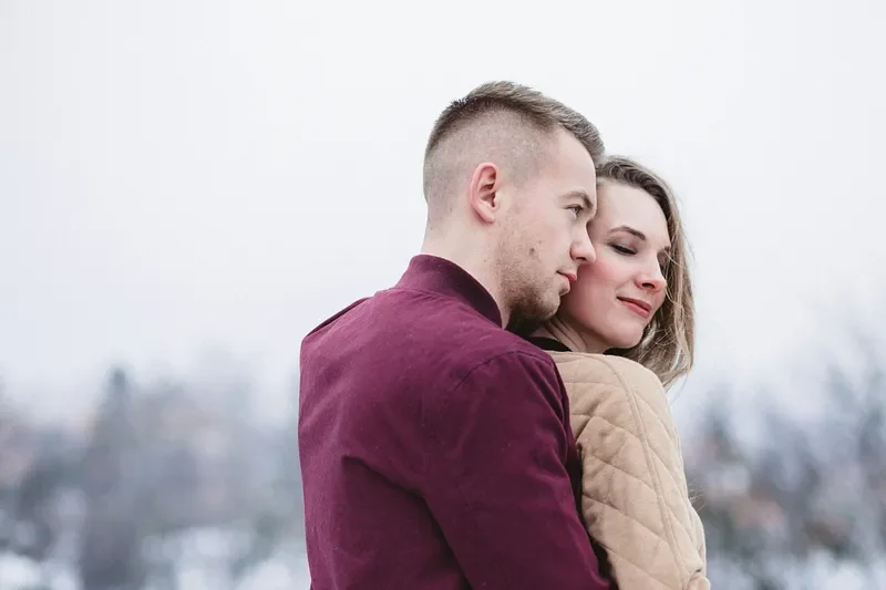 When a Man Meets His Soulmate, These Are the Four Behaviors He Will Show